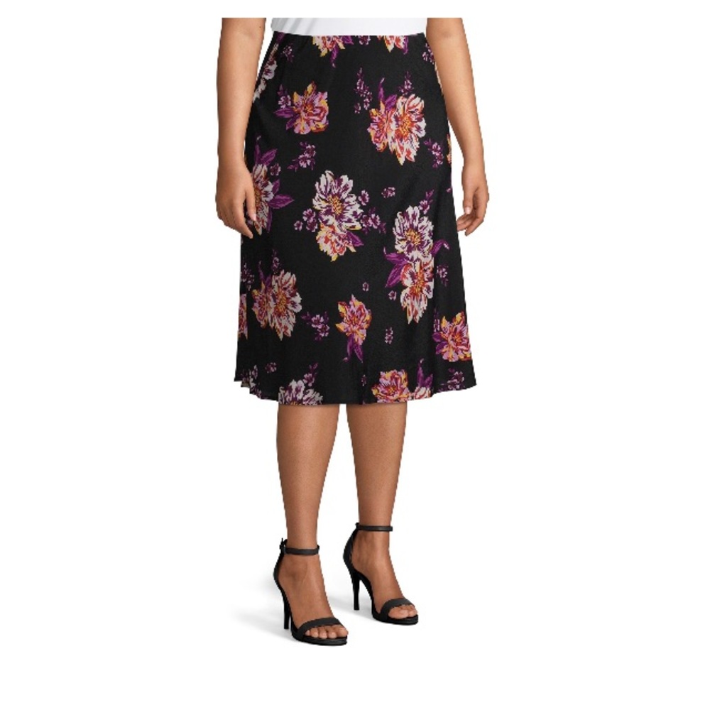 NWT Women's Plus Size Floral Slip Skirt - Picture 4 of 5
